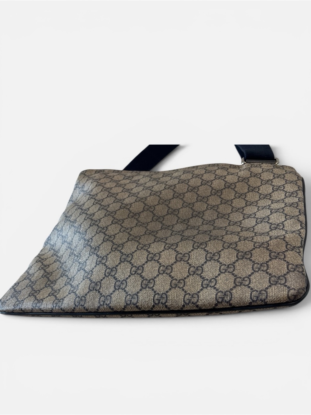 Gucci grey and navy GG Monogram Canvas Crossbody Bag with Navy Strap - Picture 7 of 11
